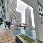 Reizz Homestay By Classy